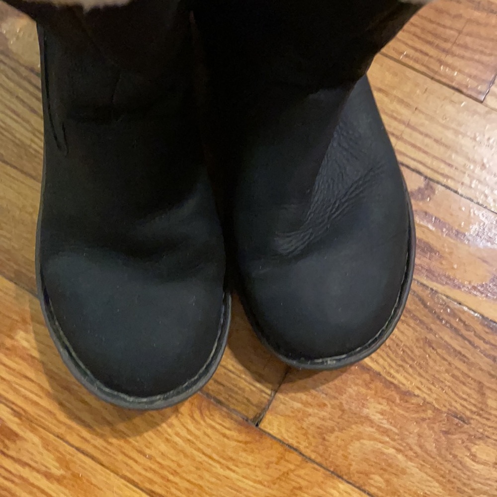 Ugg's boots size 9 - Picture 5 of 6
